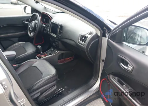 2021 Jeep Compass Trailhawk 4X4 from USA, damaged, VIN 3C4NJDDBXMT564947